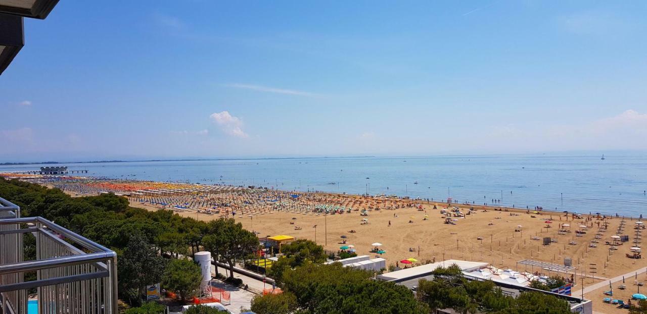 International Villa Lignano Sabbiadoro Exterior photo